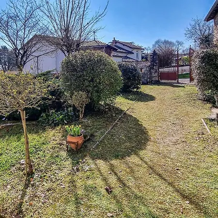 Les Lumas بيت للعطل Taize-Aizie